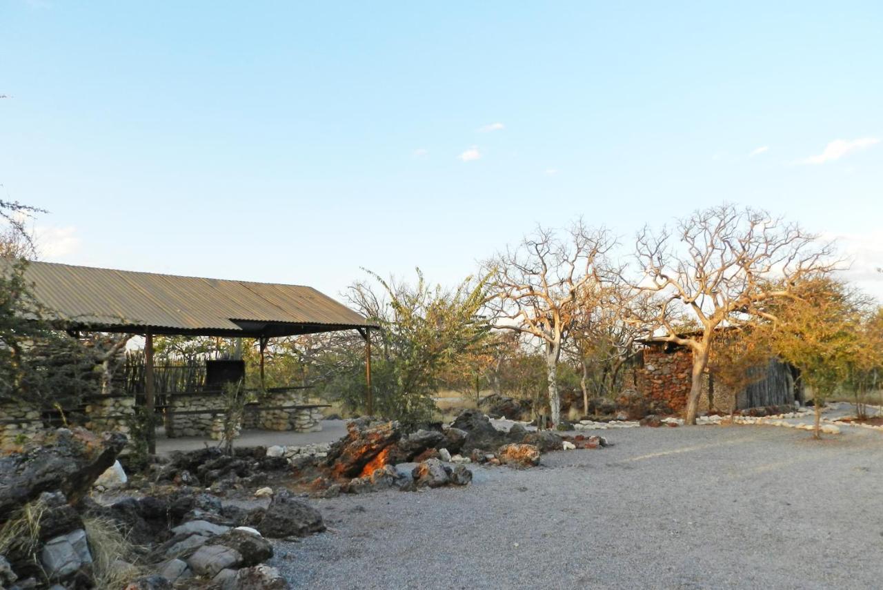 Etosha Village Campsite Okaukuejo Exteriér fotografie