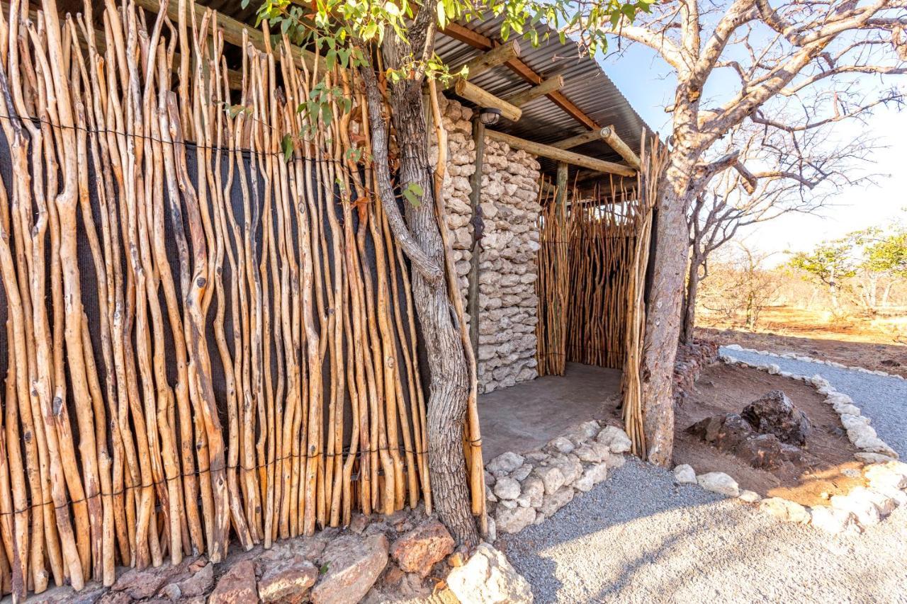 Etosha Village Campsite Okaukuejo Exteriér fotografie